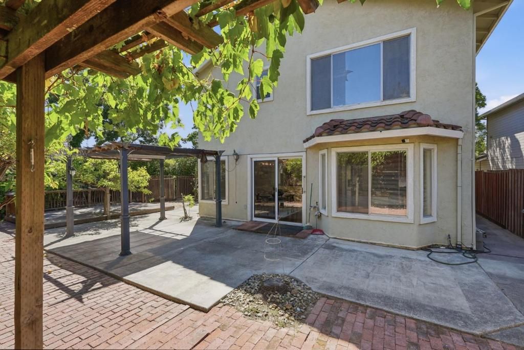 Image 25 of property listing at 201 Knights Circle, Vallejo, CA 94591