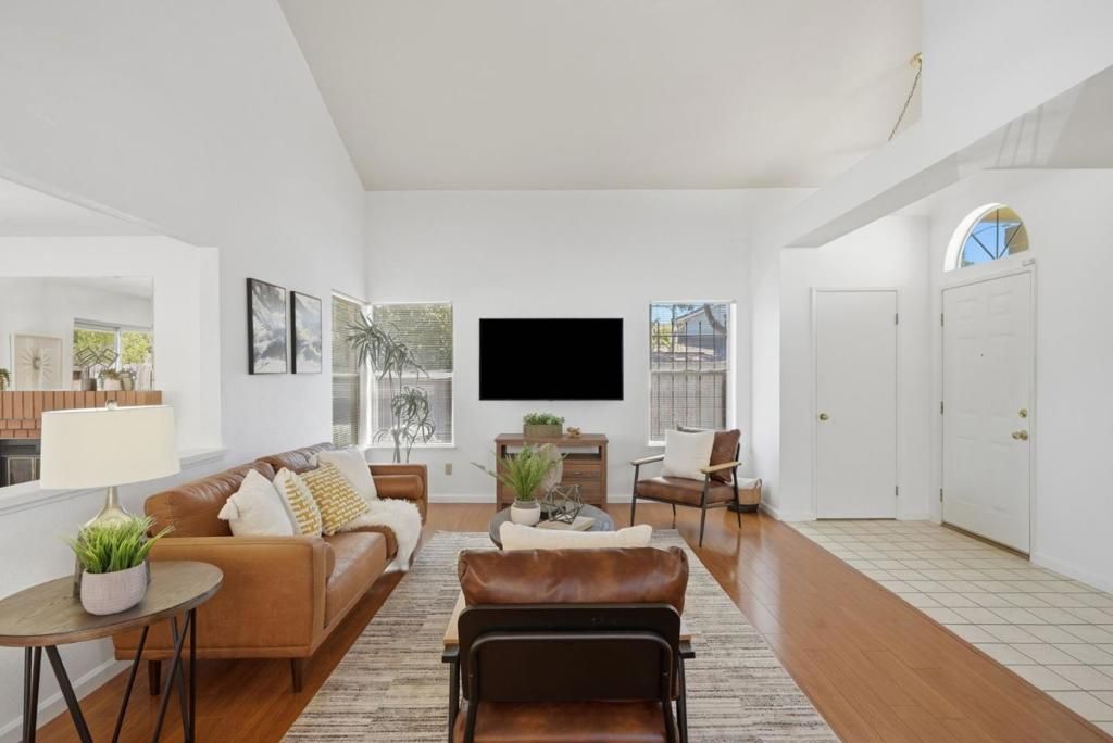 Image 3 of property listing at 201 Knights Circle, Vallejo, CA 94591