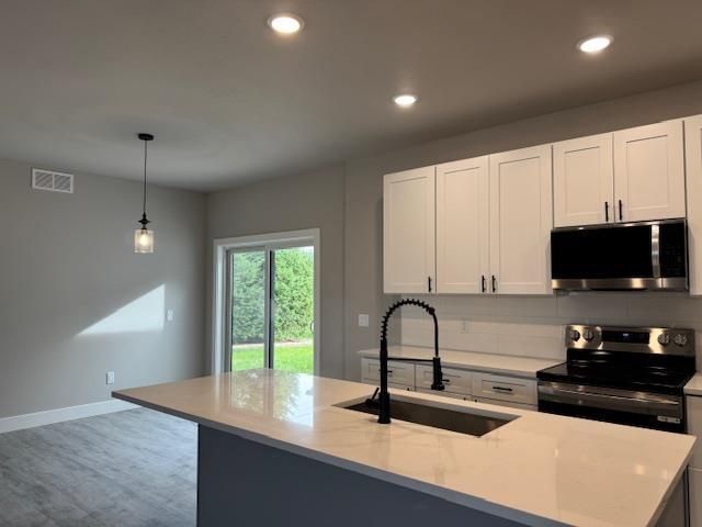 4000 Boulder Drive, Janesville, WI 53546