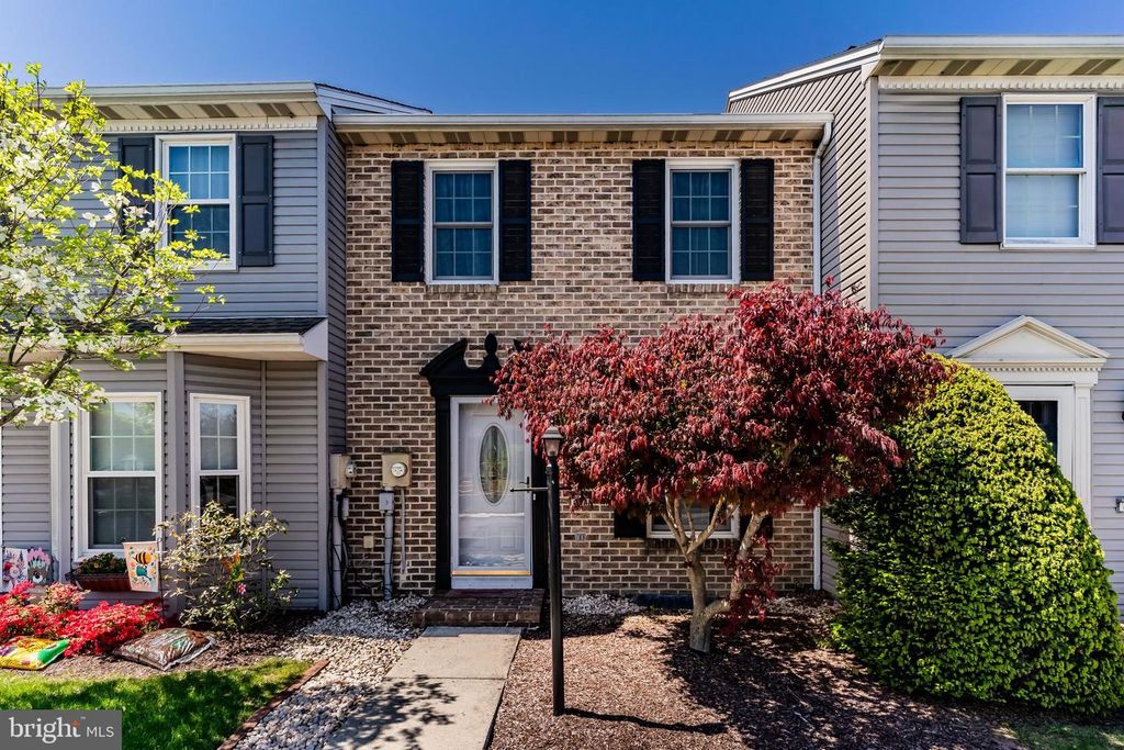 654 PARK RIDGE DRIVE, Mechanicsburg, PA 17055