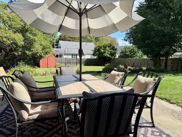 18 Blue Bell Road, Worcester, MA 01606