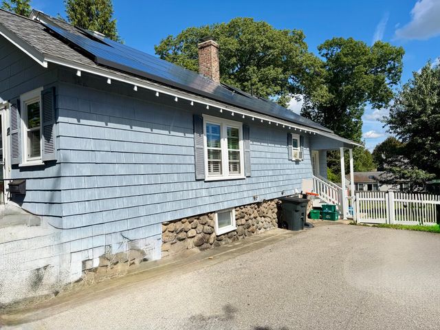18 Blue Bell Road, Worcester, MA 01606