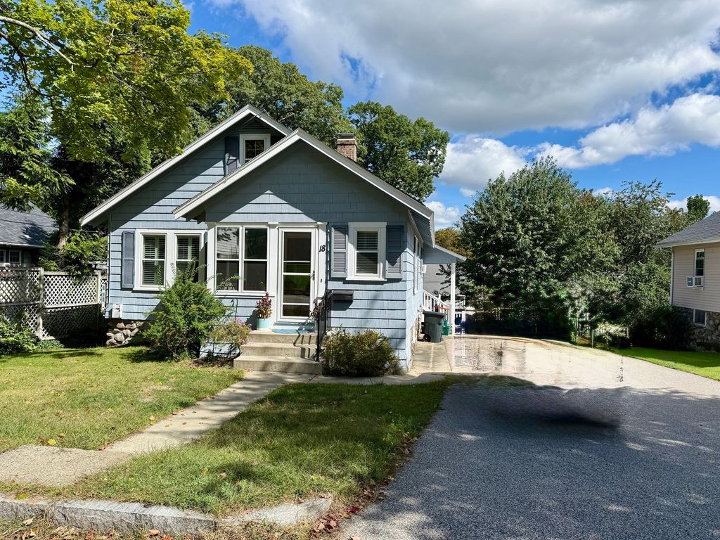18 Blue Bell Road, Worcester, MA 01606