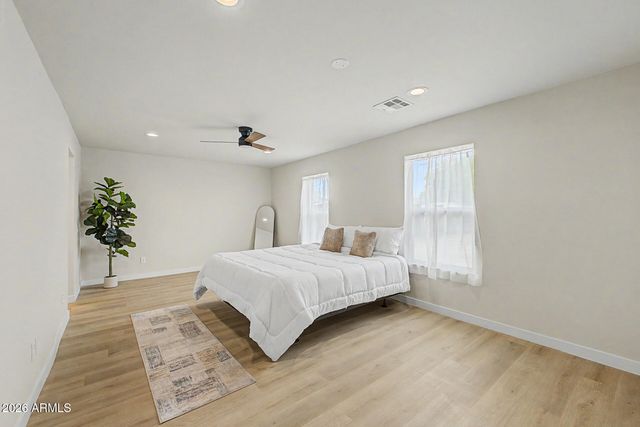 4050 W NANCY Lane, Phoenix, AZ 85041