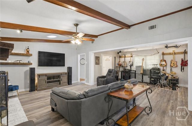 8 Chowning Drive, Savannah, GA 31419