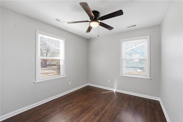 1807 W Main Street, Blue Springs, MO 64015