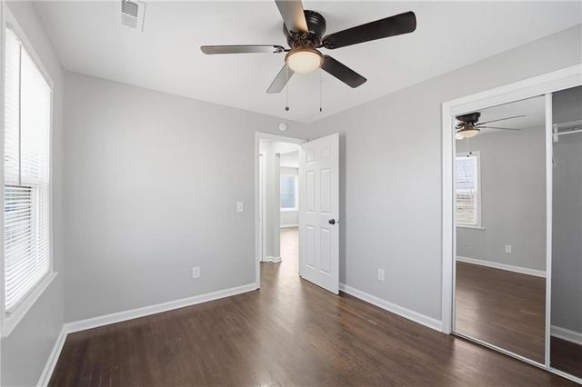 1807 W Main Street, Blue Springs, MO 64015