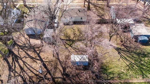 1807 W Main Street, Blue Springs, MO 64015