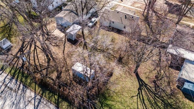 1807 W Main Street, Blue Springs, MO 64015