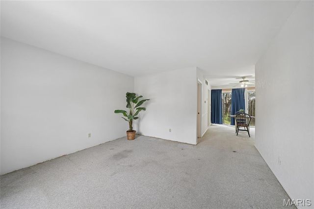 140 Burtonwood Drive, Ballwin, MO 63011