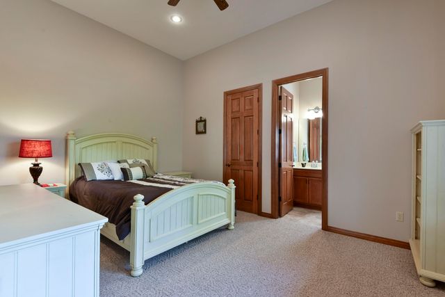 149 South Drive, Branson, MO 65616