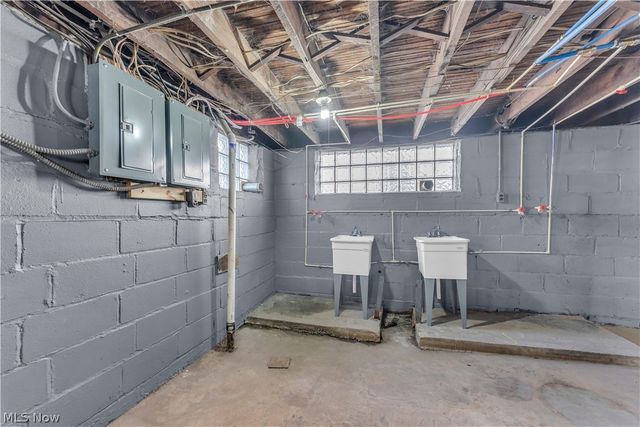 10613 Sandusky Avenue A, Cleveland, OH 44105