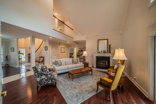 6429 Stinespring Drive, Paducah, KY 42001
