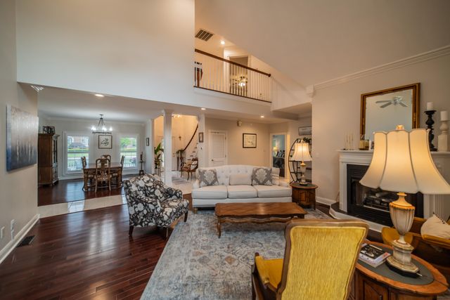 6429 Stinespring Drive, Paducah, KY 42001