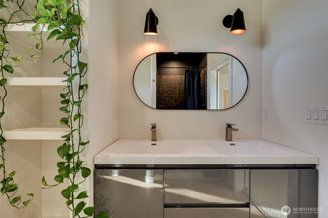 192 Stuart Field Lane, Ariel, WA 98603