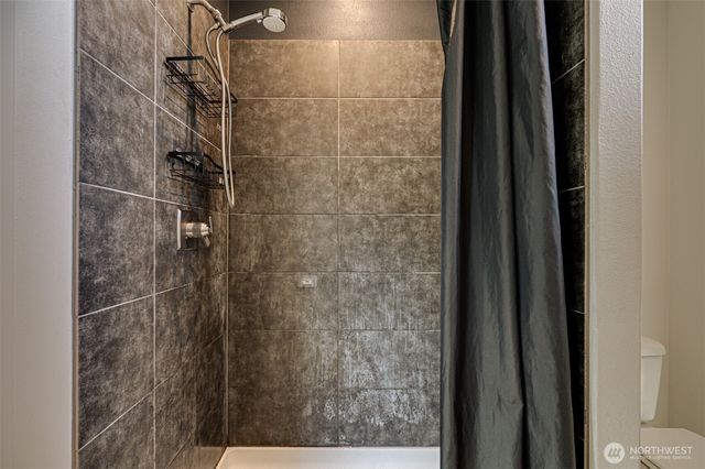 192 Stuart Field Lane, Ariel, WA 98603