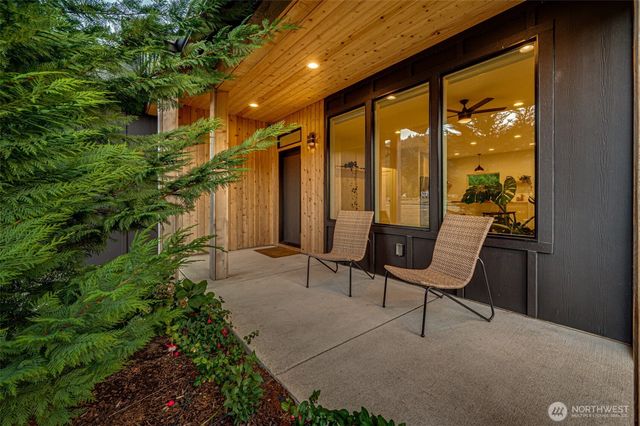 192 Stuart Field Lane, Ariel, WA 98603