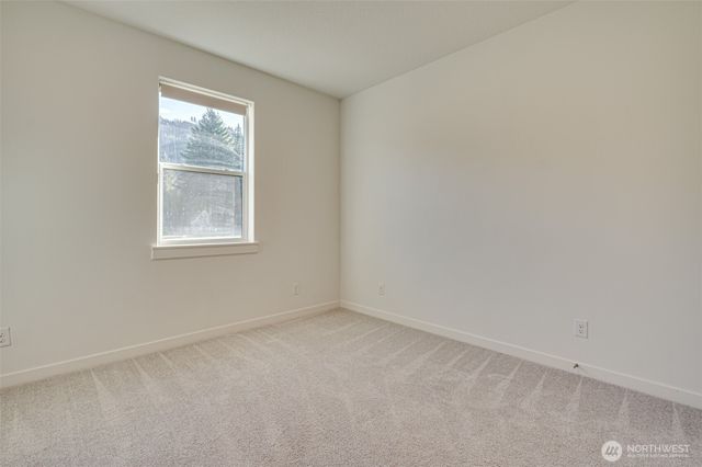 192 Stuart Field Lane, Ariel, WA 98603