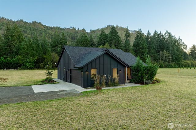 192 Stuart Field Lane, Ariel, WA 98603