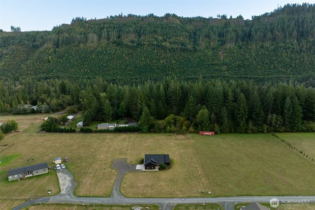 192 Stuart Field Lane, Ariel, WA 98603