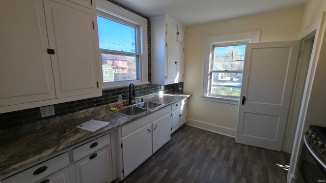 3017 S Clinton Street, Fort Wayne, IN 46806