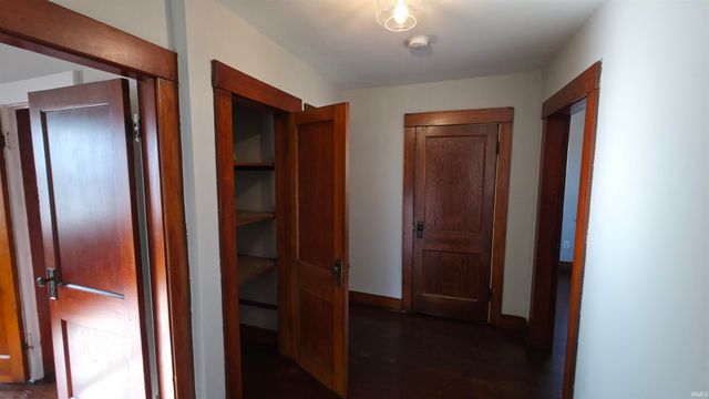 3017 S Clinton Street, Fort Wayne, IN 46806