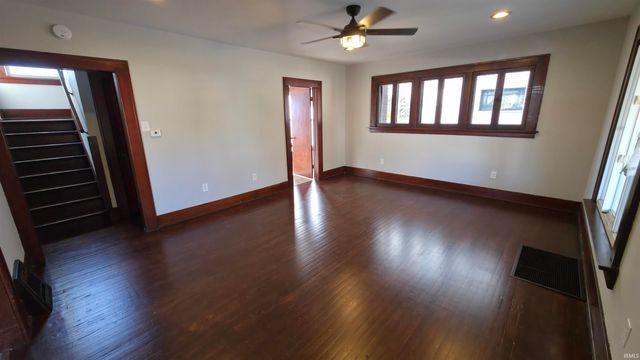 3017 S Clinton Street, Fort Wayne, IN 46806