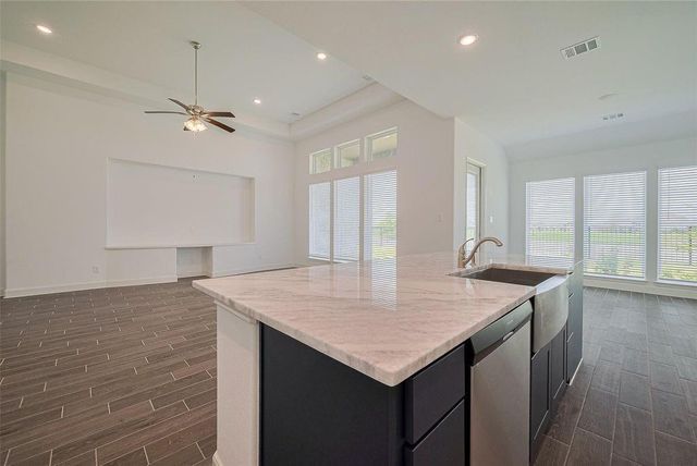 1051 Comal Trail, Dayton, TX 77535