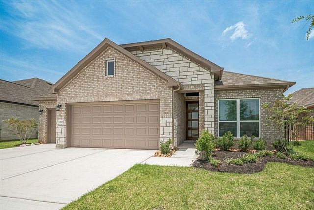 1051 Comal Trail, Dayton, TX 77535