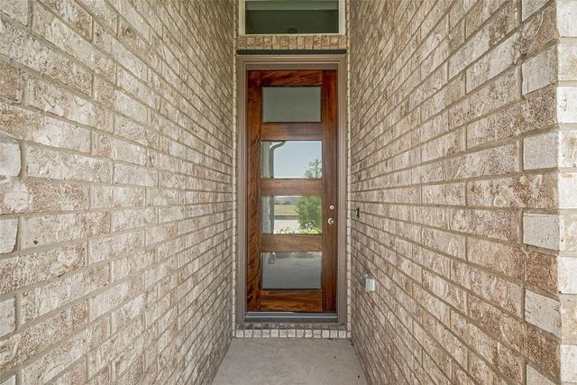 1051 Comal Trail, Dayton, TX 77535