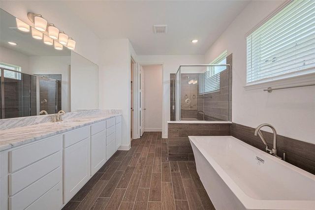 1051 Comal Trail, Dayton, TX 77535