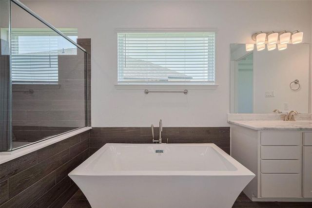 1051 Comal Trail, Dayton, TX 77535