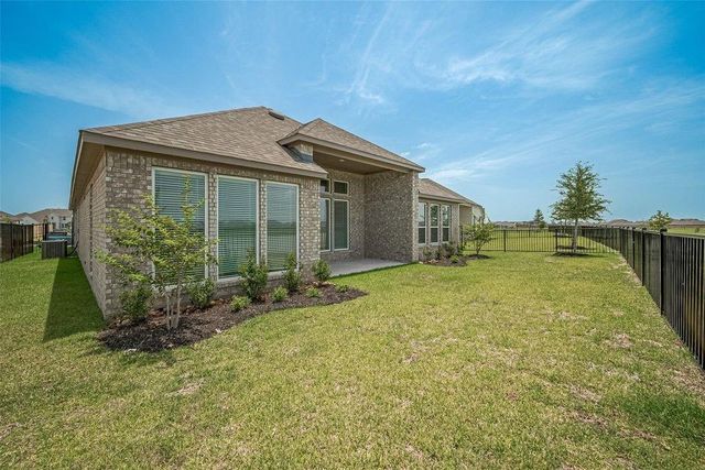 1051 Comal Trail, Dayton, TX 77535