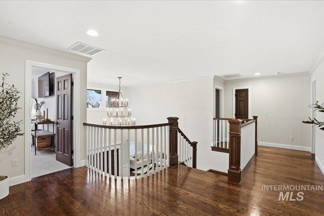 3050 S Whitepost Way, Eagle, ID 83616