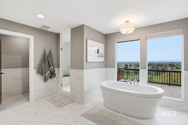 3050 S Whitepost Way, Eagle, ID 83616