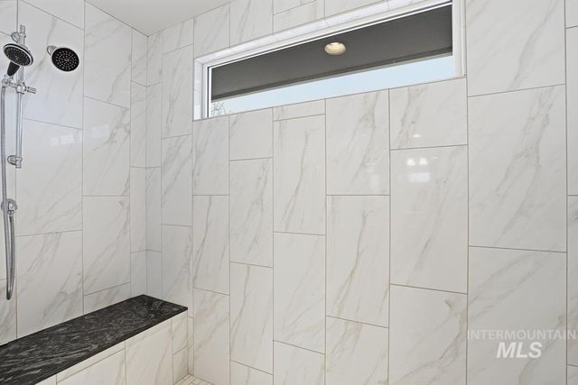 3050 S Whitepost Way, Eagle, ID 83616