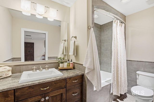 3050 S Whitepost Way, Eagle, ID 83616