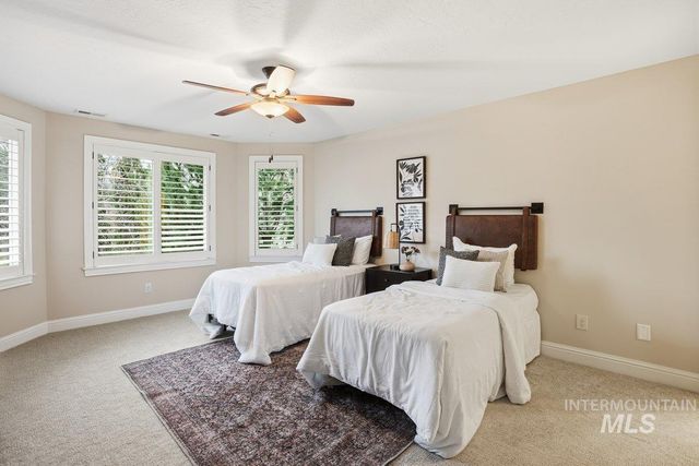 3050 S Whitepost Way, Eagle, ID 83616