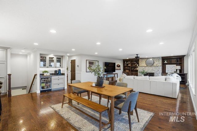 3050 S Whitepost Way, Eagle, ID 83616