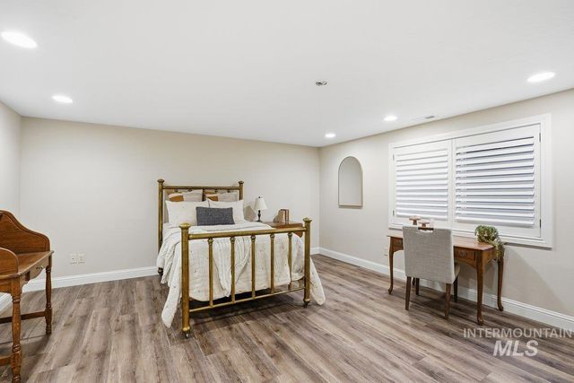 3050 S Whitepost Way, Eagle, ID 83616