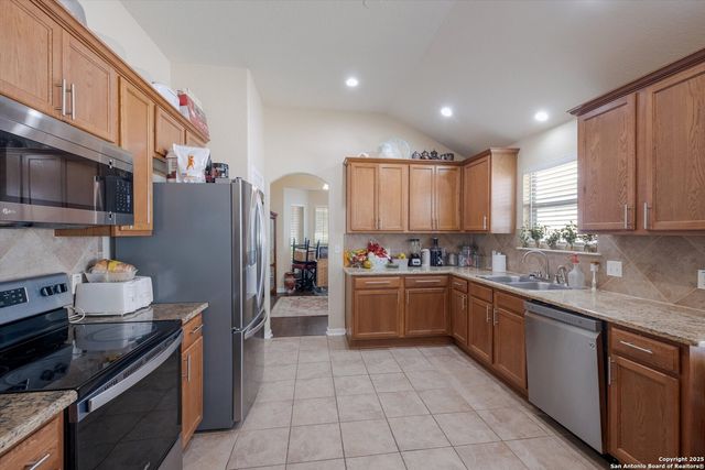 4006 Giverny Ct, Converse, TX 78109