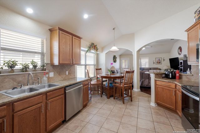 4006 Giverny Ct, Converse, TX 78109