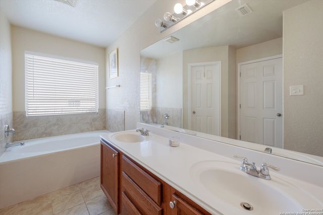 4006 Giverny Ct, Converse, TX 78109