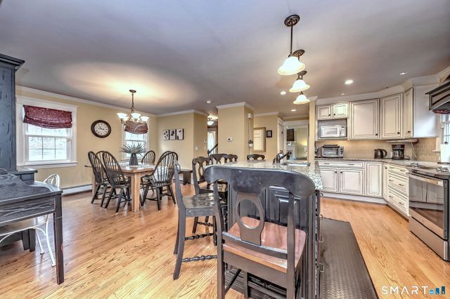 923 Garden Road, Orange, CT 06477