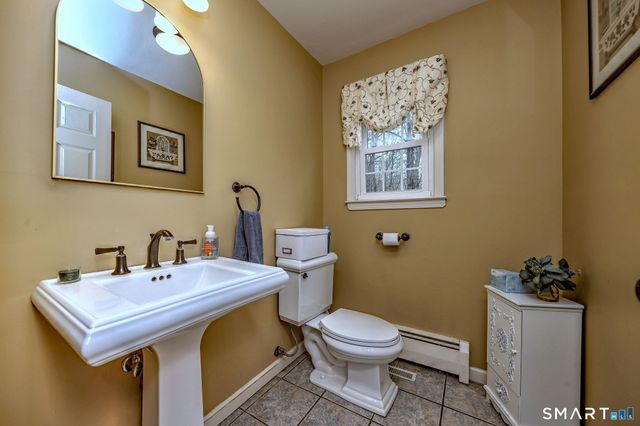 923 Garden Road, Orange, CT 06477