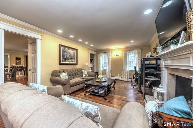 923 Garden Road, Orange, CT 06477