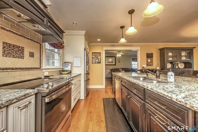 923 Garden Road, Orange, CT 06477