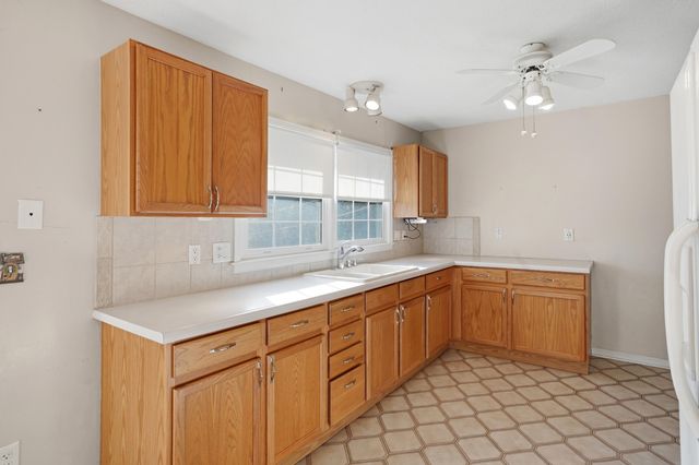 4313 STEVENDAVE DR, Columbia, MO 65202