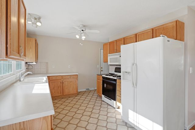 4313 STEVENDAVE DR, Columbia, MO 65202