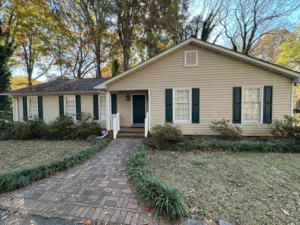 205 Westminster Drive, Spartanburg, SC 29302